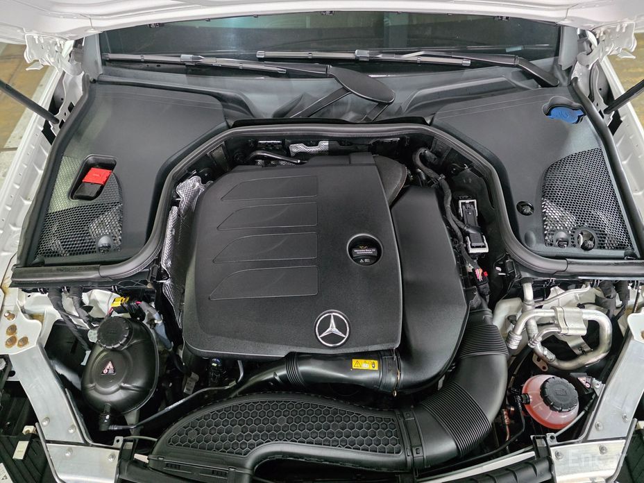 E-Class W213E300 4MATIC Avant-GARDE 12