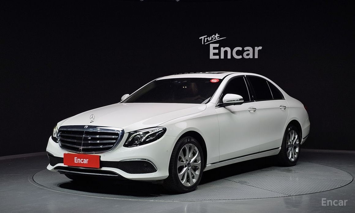 E-Class W213E300 4MATIC Exclusive 2