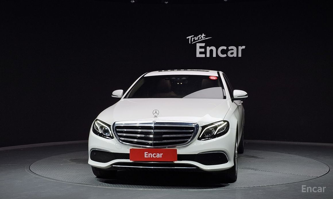 E-Class W213E300 4MATIC Exclusive 4