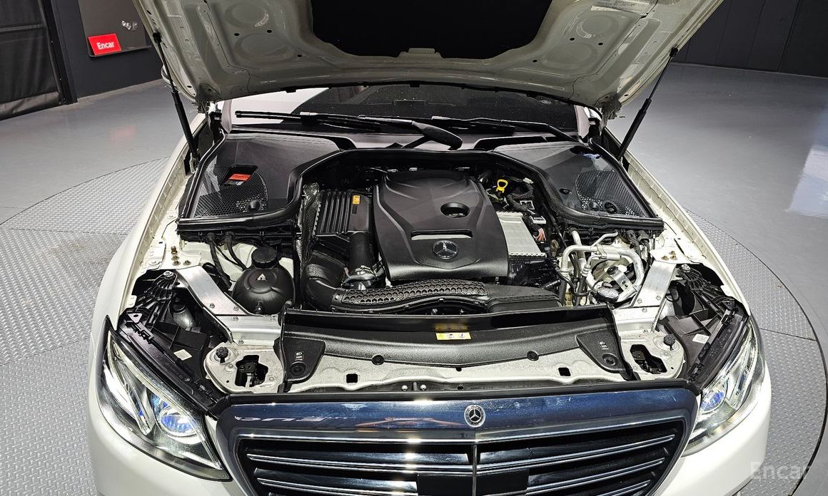 E-Class W213E300 4MATIC Exclusive 7
