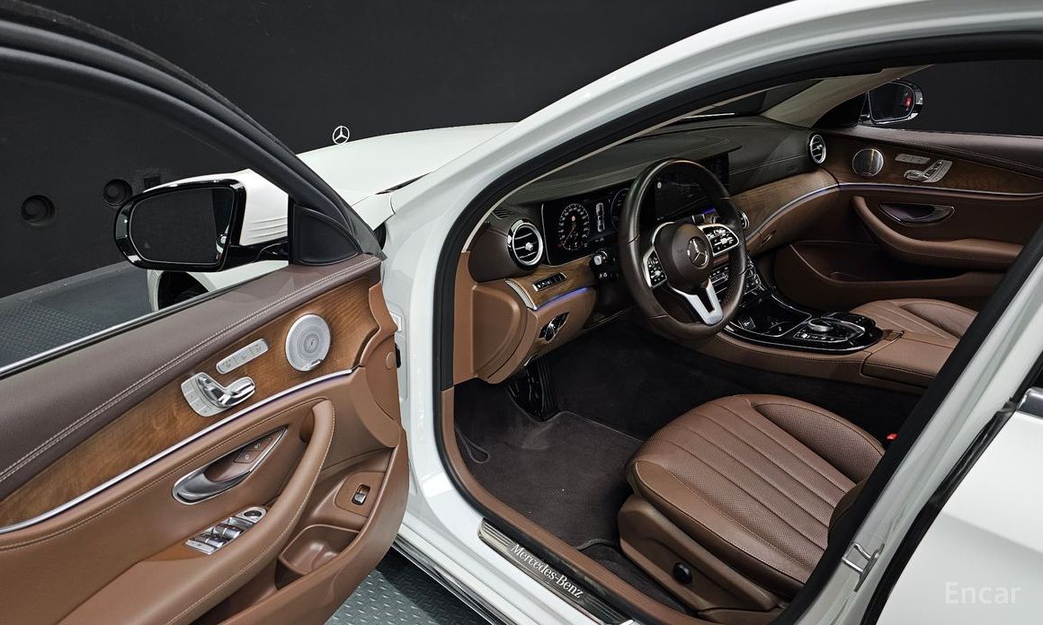 E-Class W213E300 4MATIC Exclusive 12