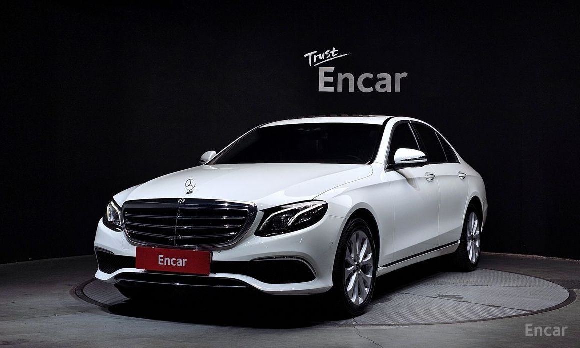 E-Class W213E300 4MATIC Exclusive 2