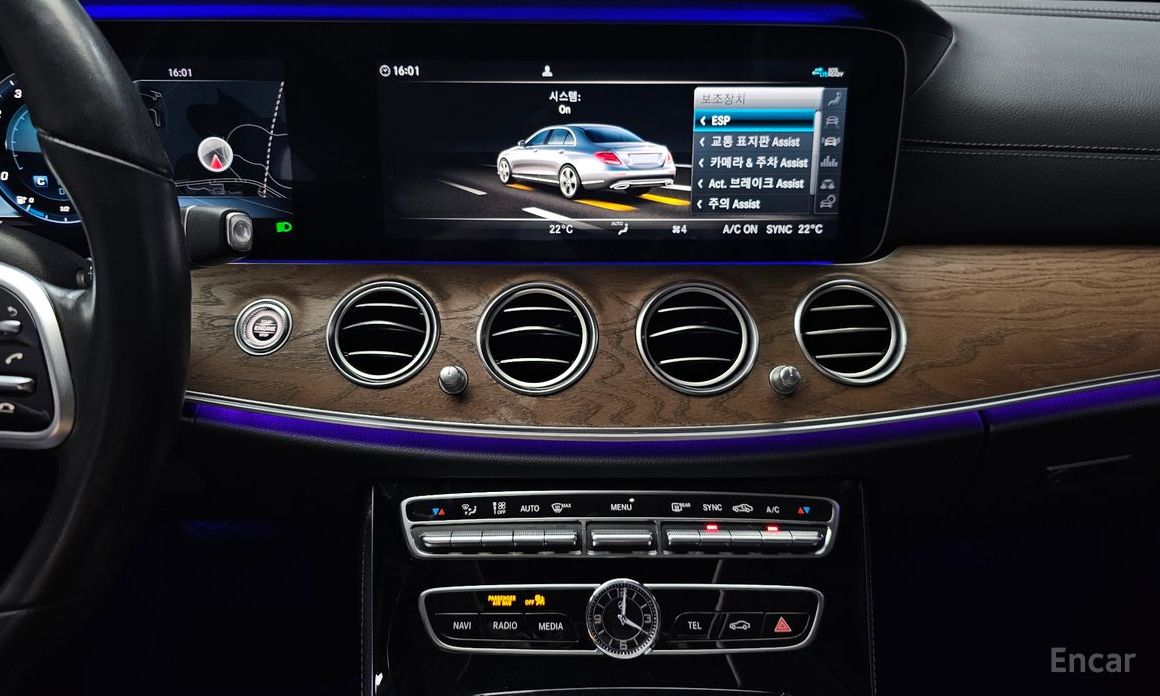 E-Class W213E300 4MATIC Exclusive 15