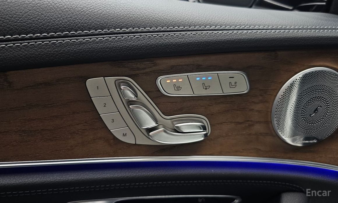 E-Class W213E300 4MATIC Exclusive 17