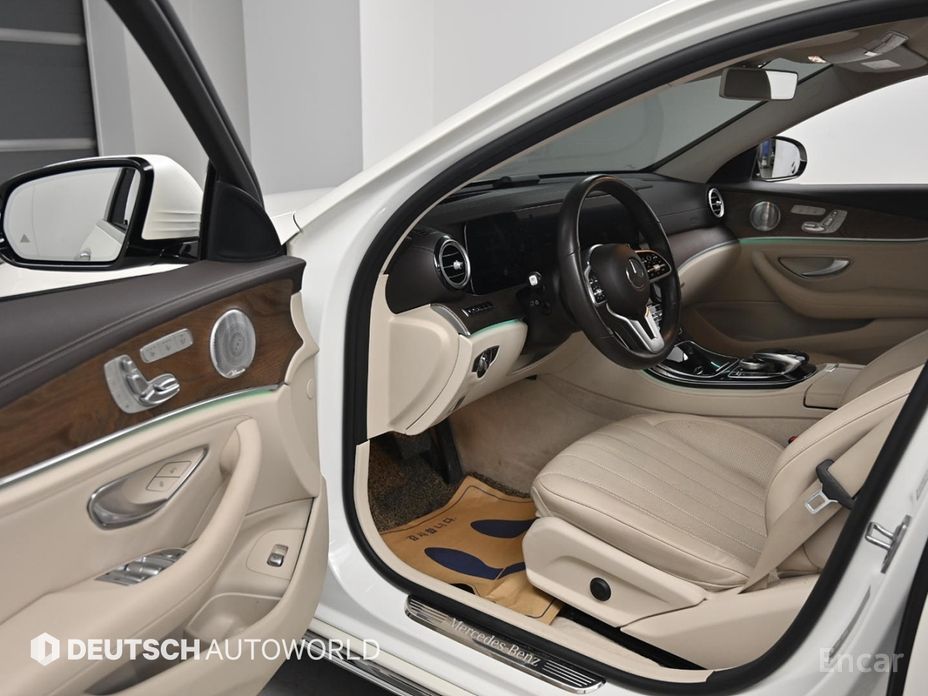 E-Class W213E300 4MATIC Exclusive 12