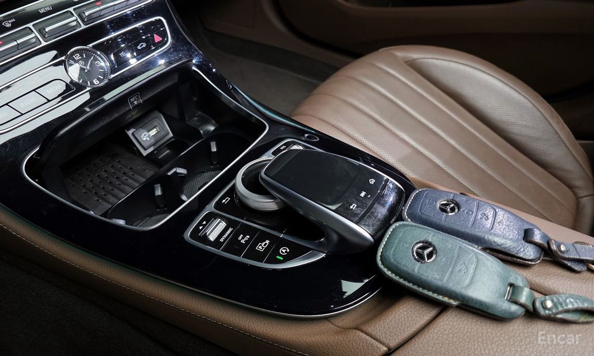 E-Class W213E300 4MATIC Exclusive 10
