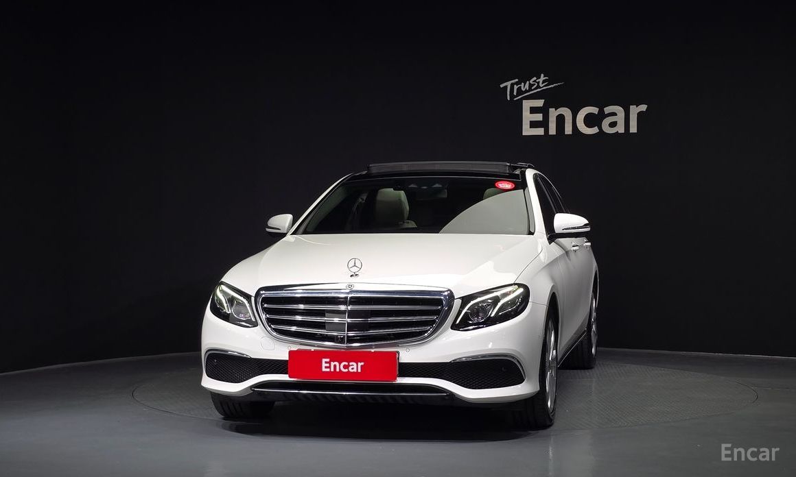 Mercedes-Benz E-Class W213E300 4MATIC Exclusive №4