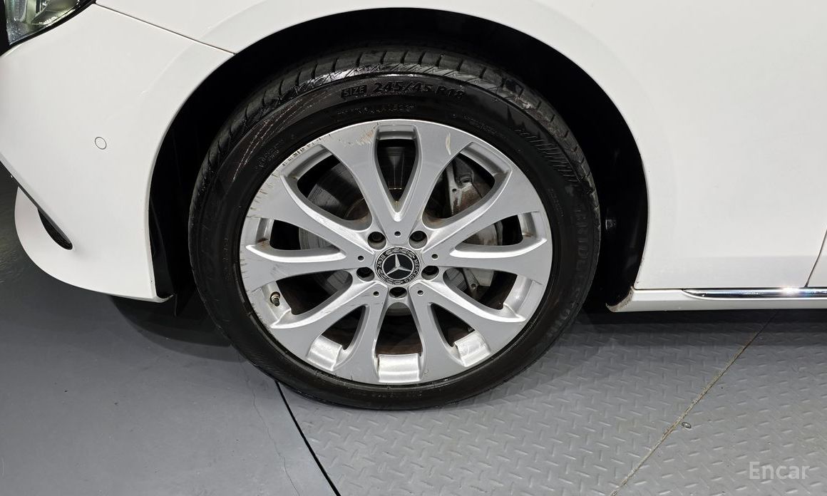 Mercedes-Benz E-Class W213E300 4MATIC Exclusive №6