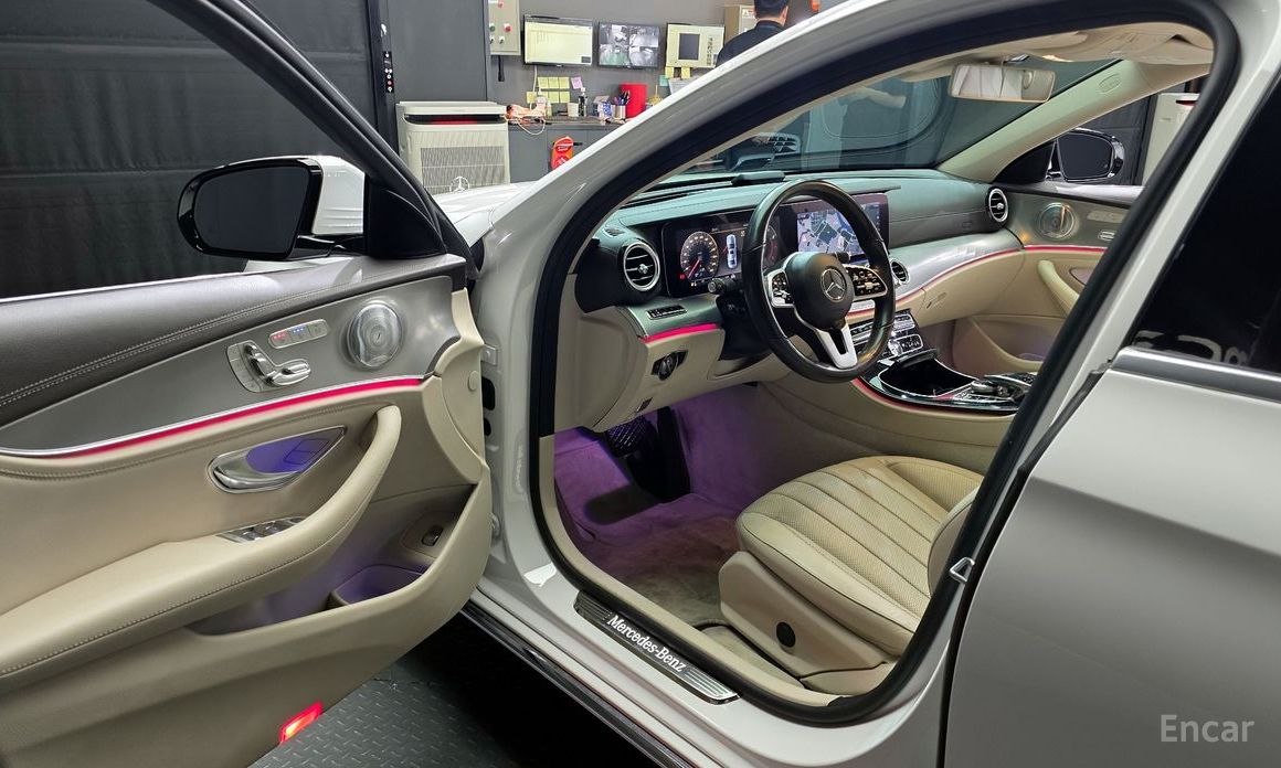 Mercedes-Benz E-Class W213E300 4MATIC Exclusive №11