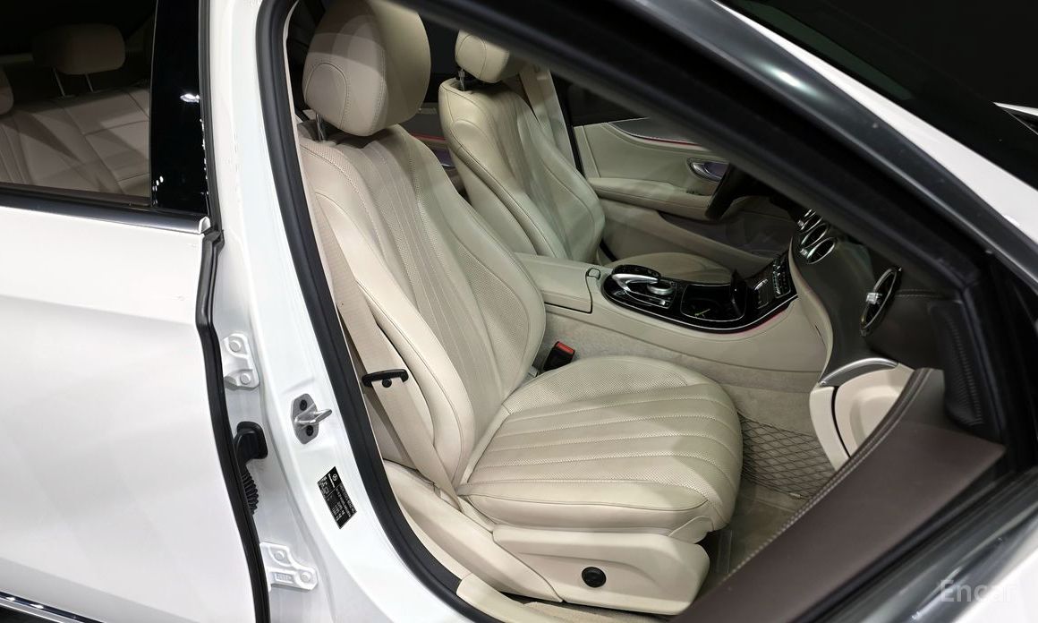 Mercedes-Benz E-Class W213E300 4MATIC Exclusive №13