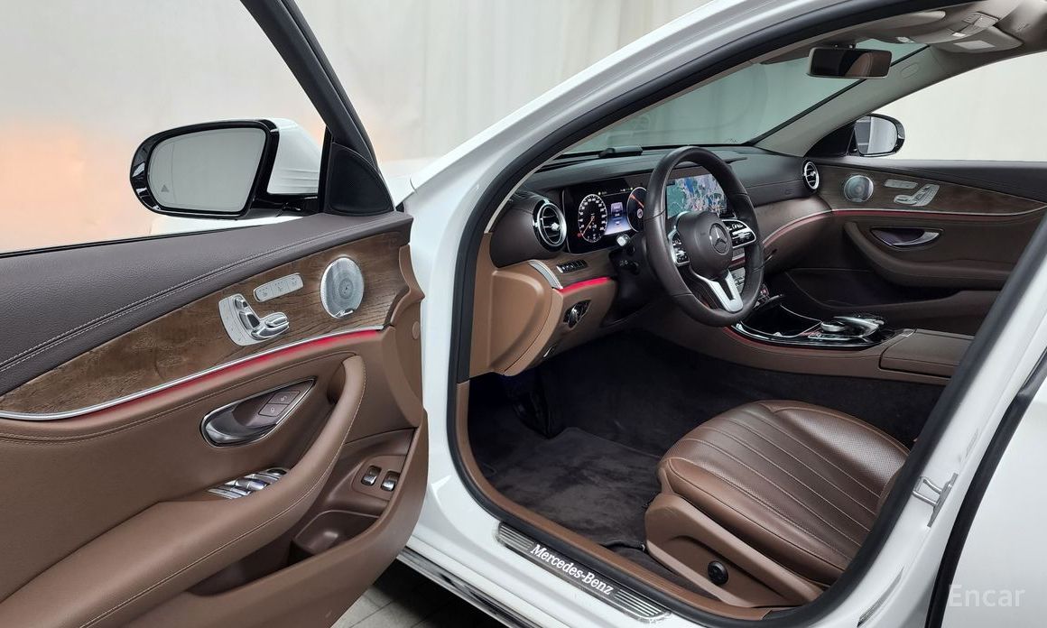 E-Class W213E300e 4MATIC Exclusive 11