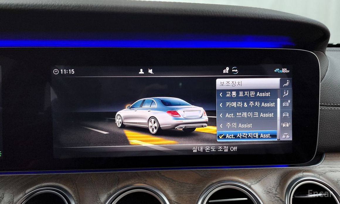 E-Class W213E300e 4MATIC Exclusive 16