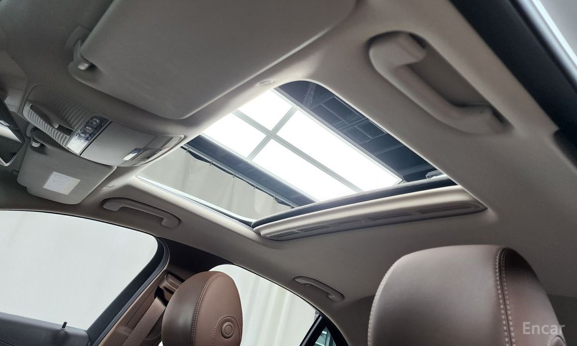 E-Class W213E300e 4MATIC Exclusive 20