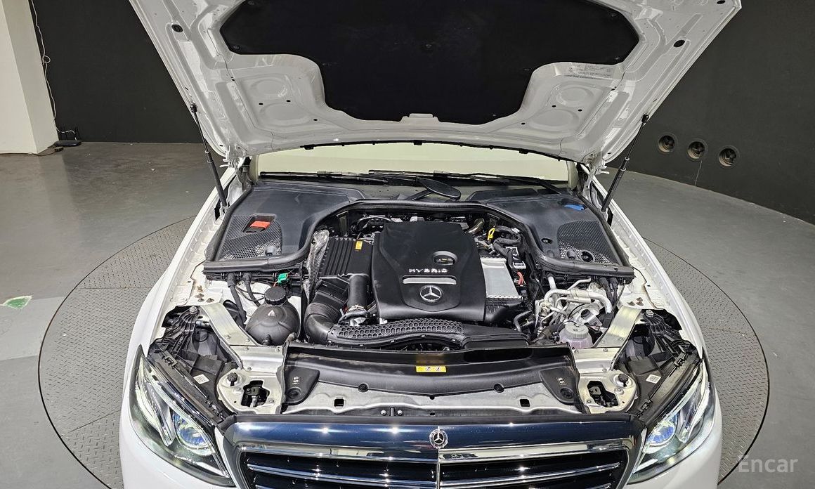 E-Class W213E300e 4MATIC Exclusive 7