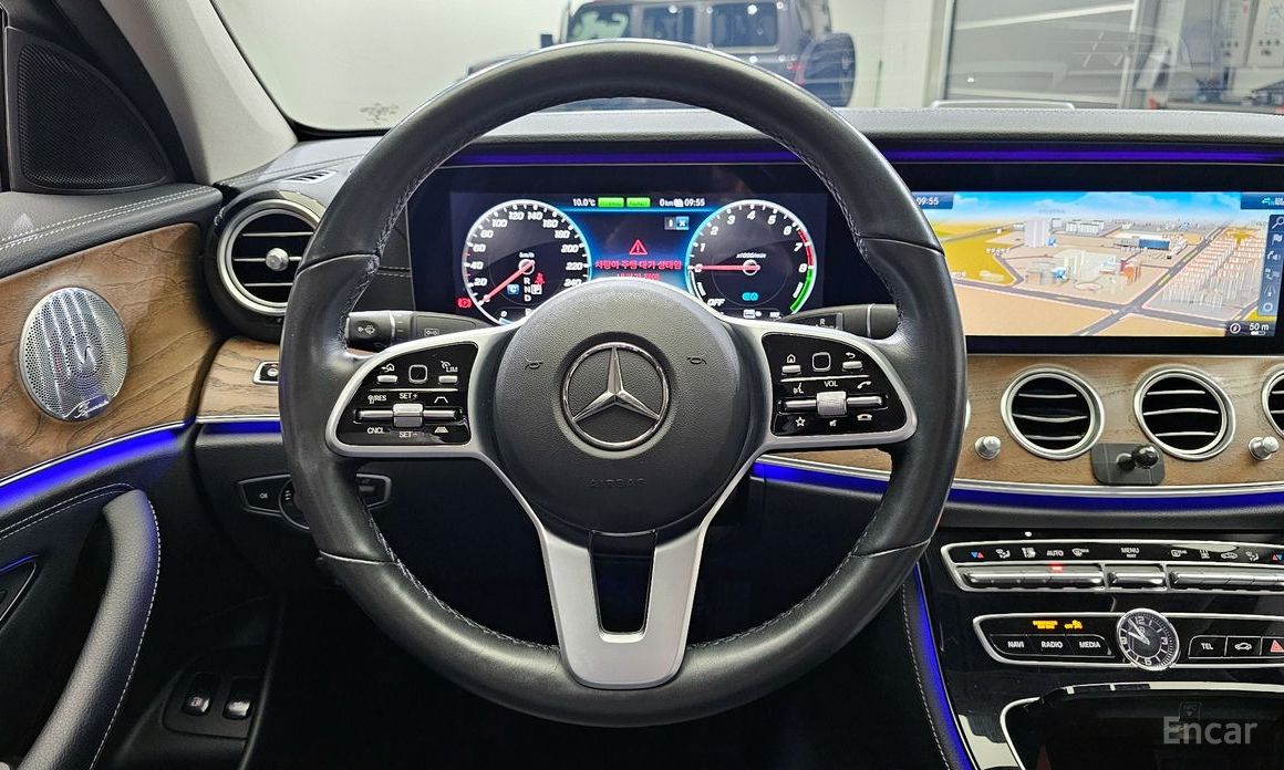 E-Class W213E300e 4MATIC Exclusive 14