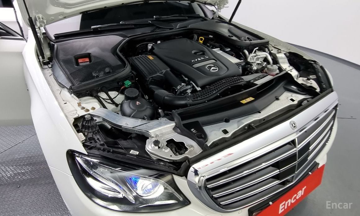 E-Class W213E300e 4MATIC Exclusive 7