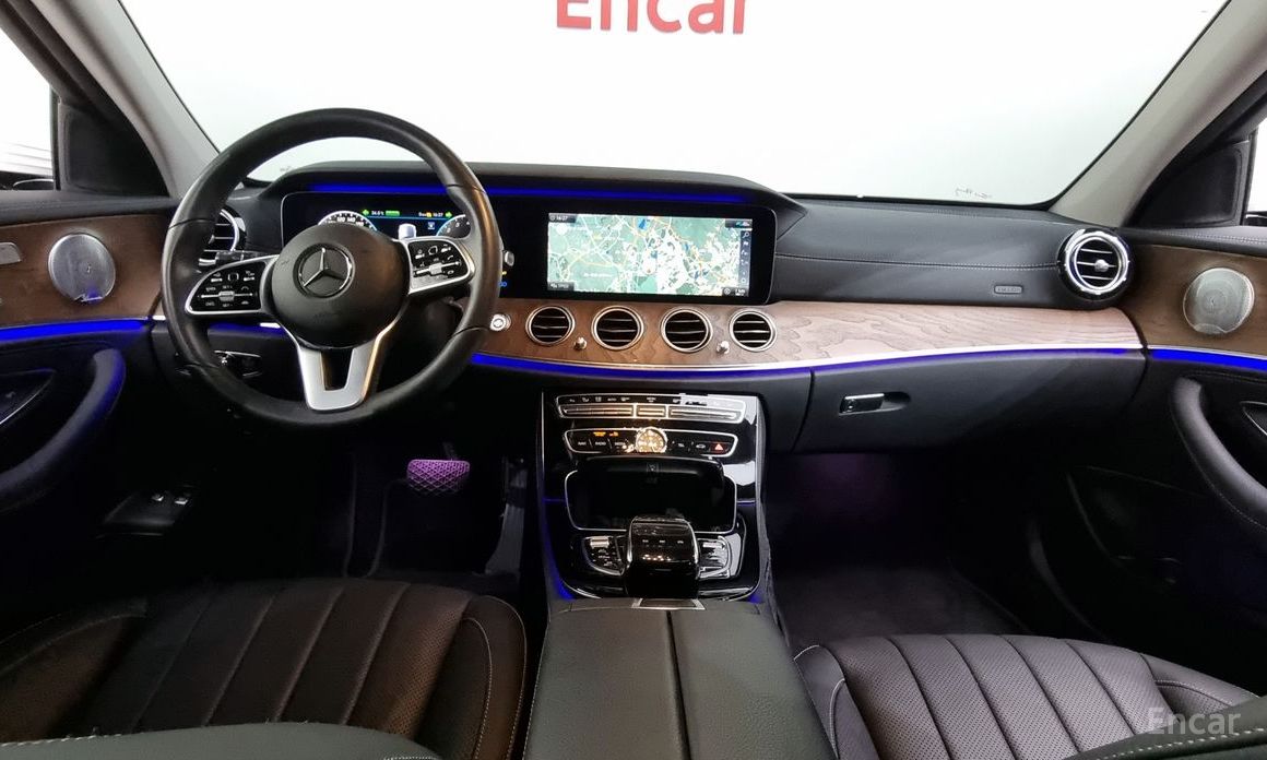 E-Class W213E300e 4MATIC Exclusive 8