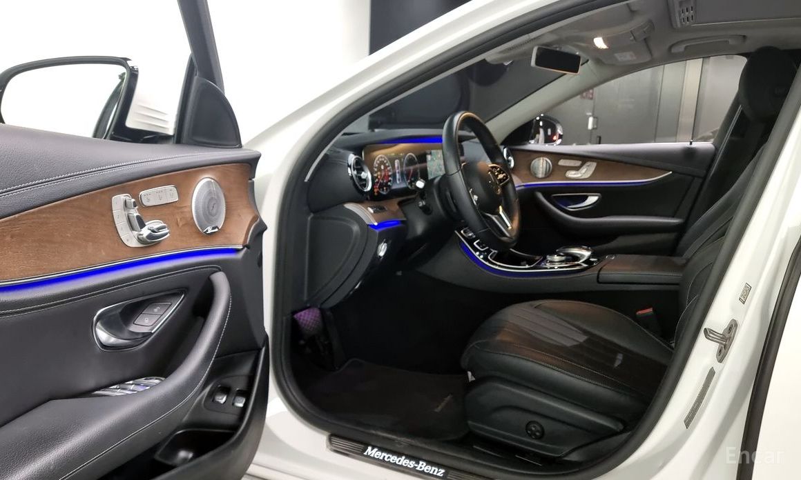 E-Class W213E300e 4MATIC Exclusive 11
