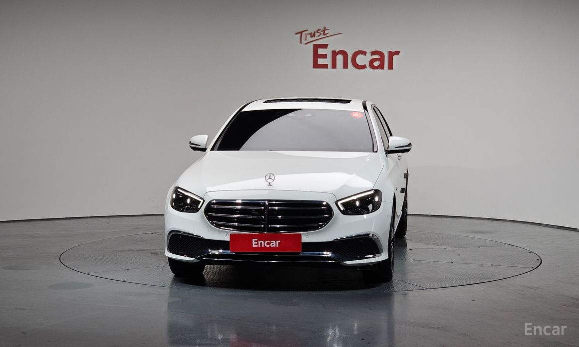 E-Class W213E300e 4MATIC Exclusive 4