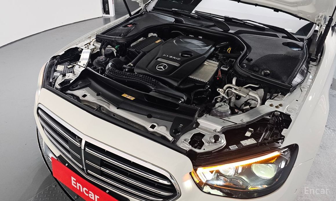 E-Class W213E300e 4MATIC Exclusive 7