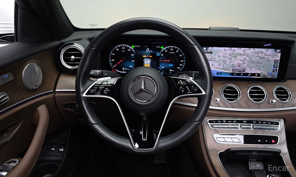 E-Class W213E300e 4MATIC Exclusive 14