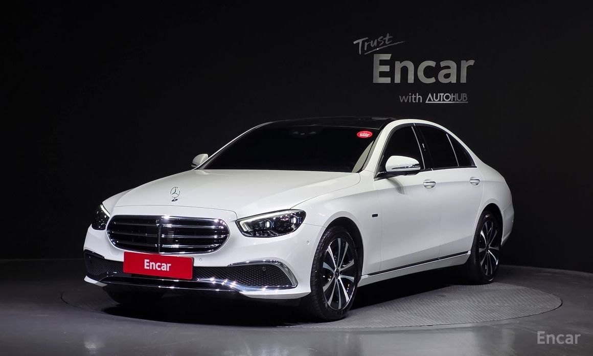 E-Class W213E300e 4MATIC Exclusive 2
