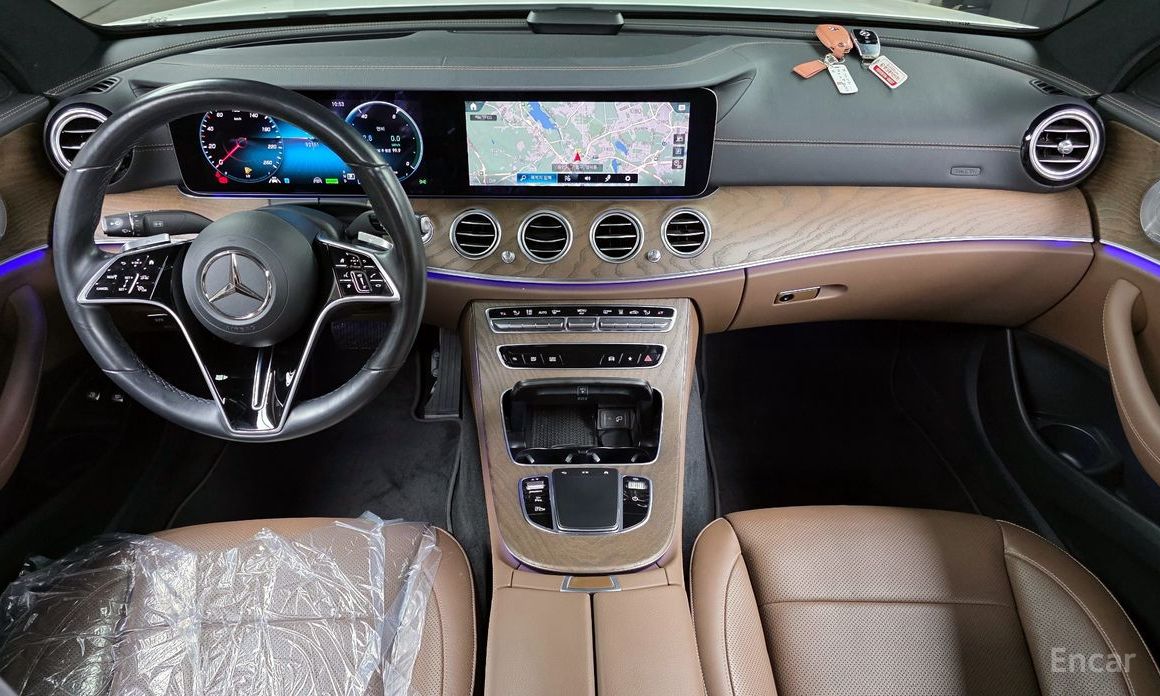 E-Class W213E300e 4MATIC Exclusive 8