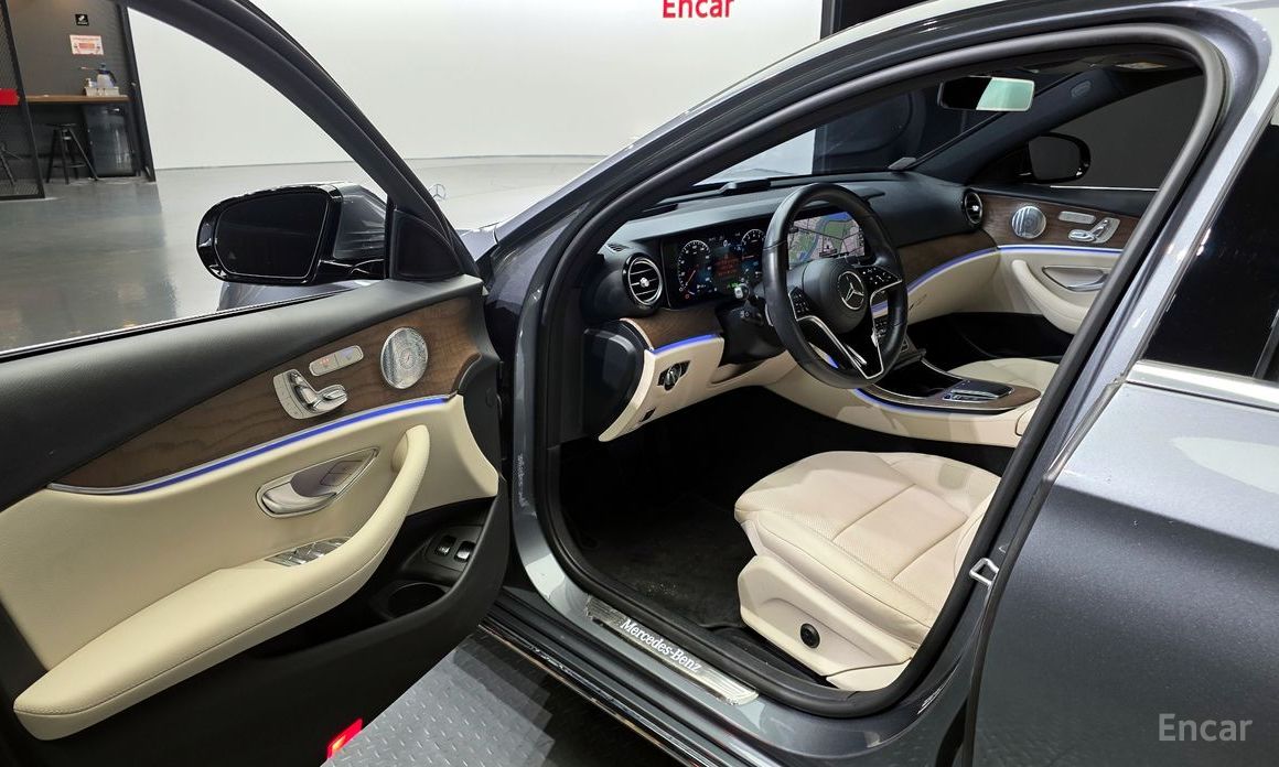 E-Class W213E300e 4MATIC Exclusive 11