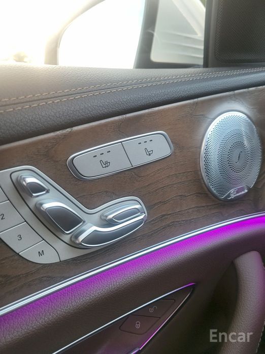 E-Class W213E300e 4MATIC Exclusive 11