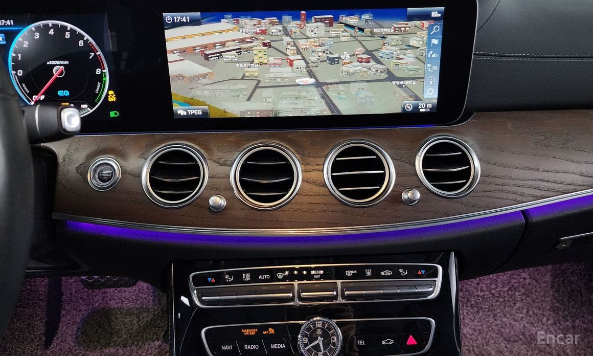 Mercedes-Benz E-Class W213E300e 4MATIC Exclusive №15