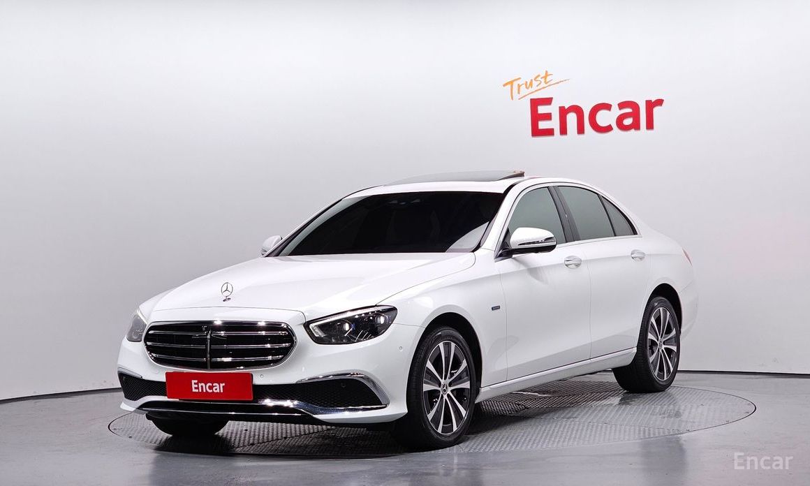 E-Class W213E300e 4MATIC Exclusive 2