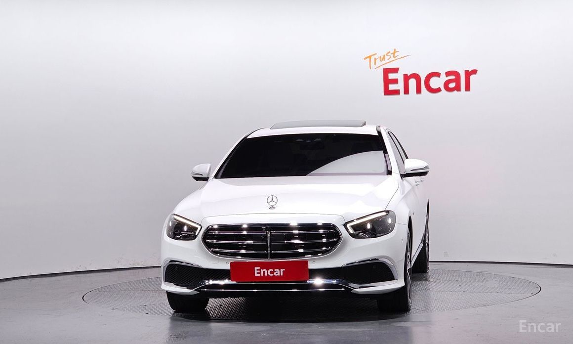 E-Class W213E300e 4MATIC Exclusive 4