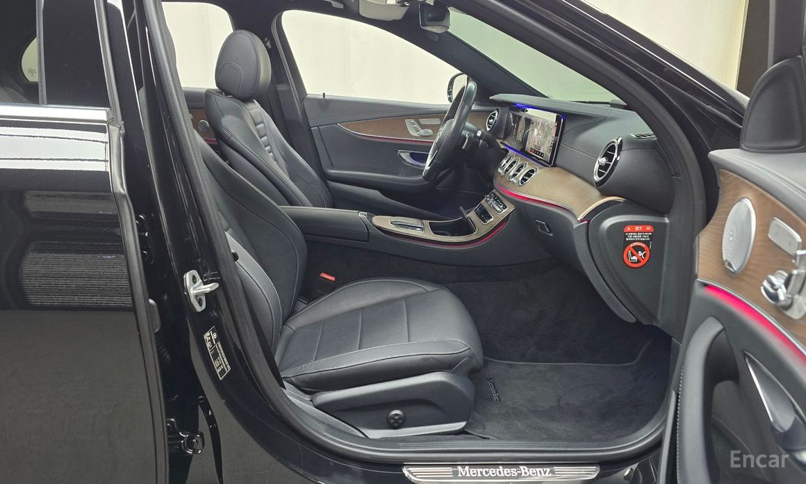 E-Class W213E300e 4MATIC Exclusive 11