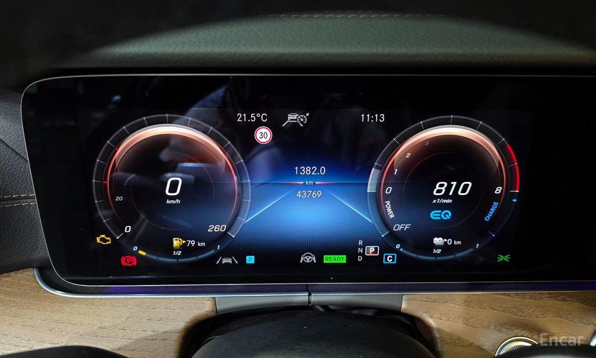 E-Class W213E300e 4MATIC Exclusive 9