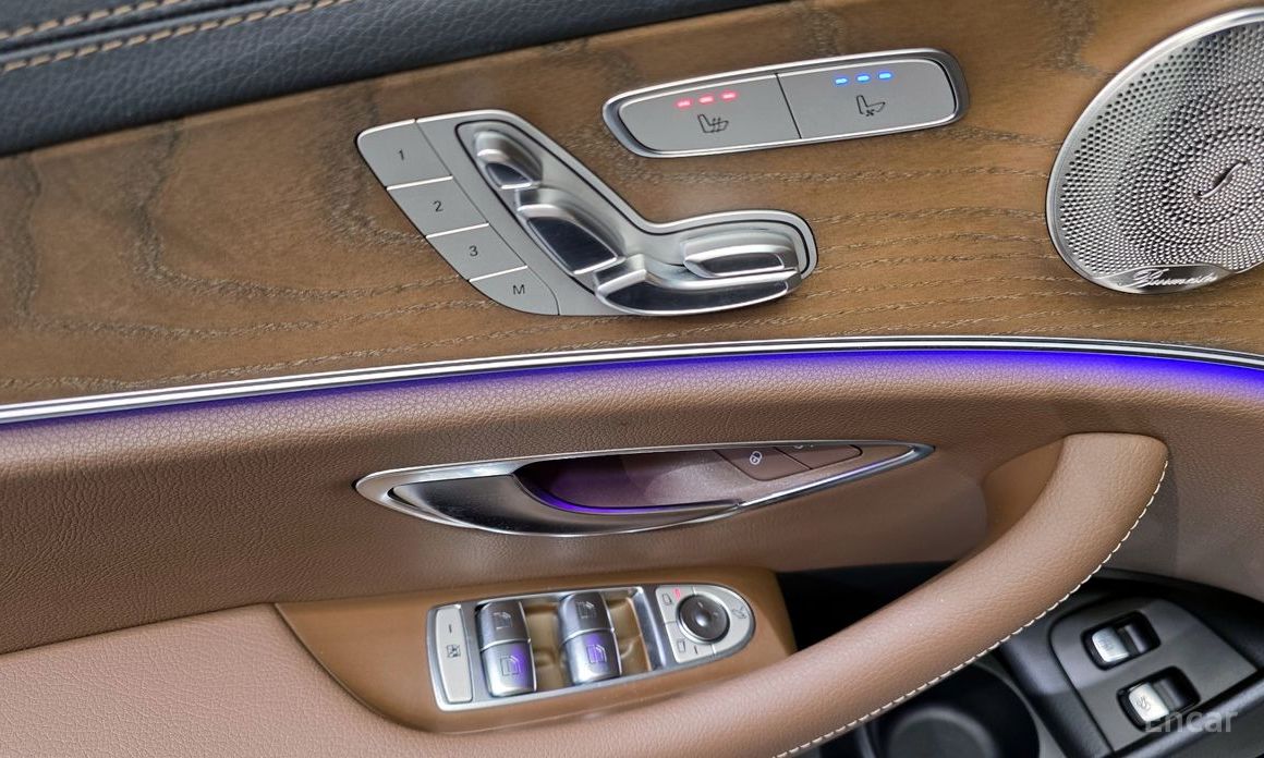 E-Class W213E300e 4MATIC Exclusive 15