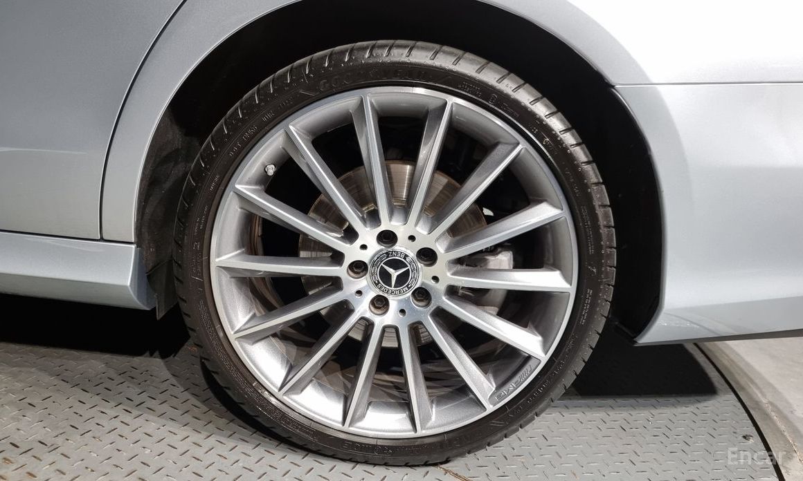 E-Class W213E350 4MATIC AMG Line 6
