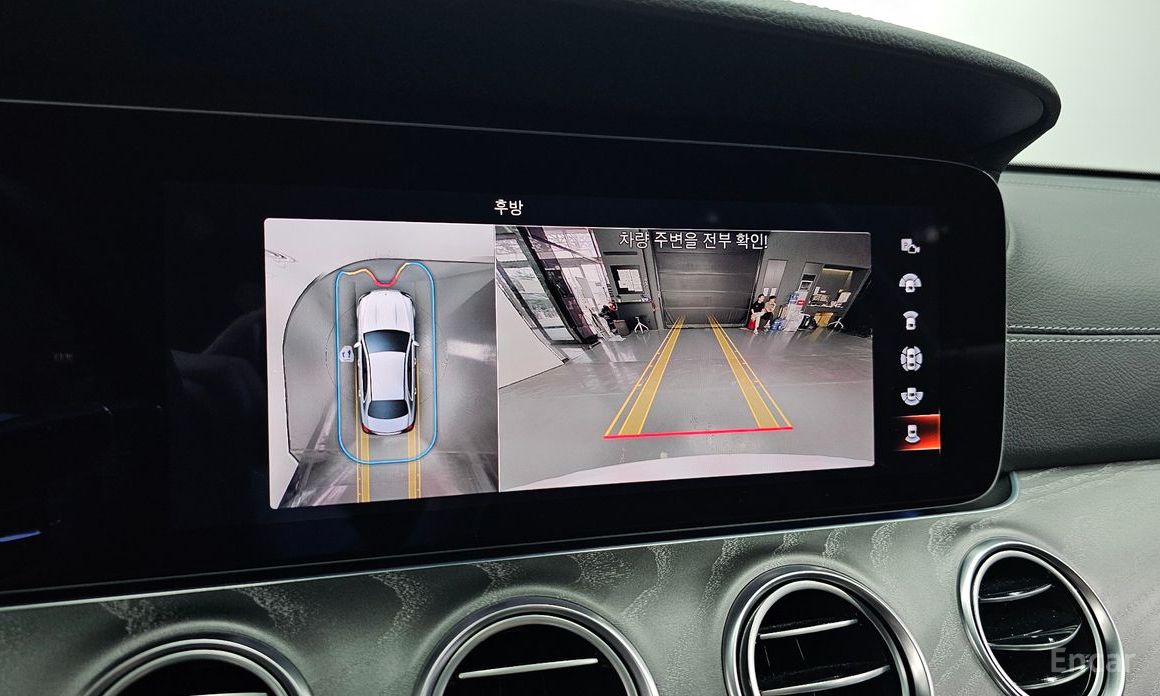 E-Class W213E350 4MATIC AMG Line 16