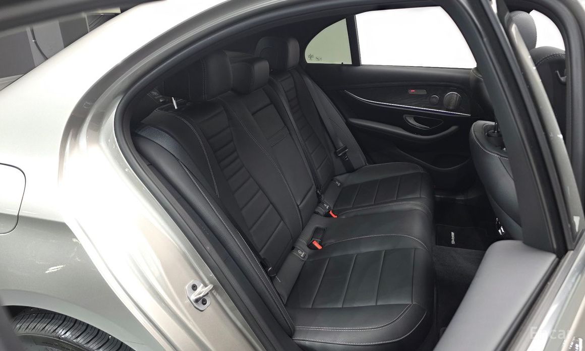 E-Class W213E350 4MATIC AMG Line 11