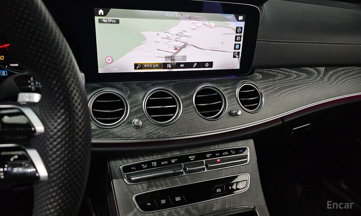 E-Class W213E350 4MATIC AMG Line 17
