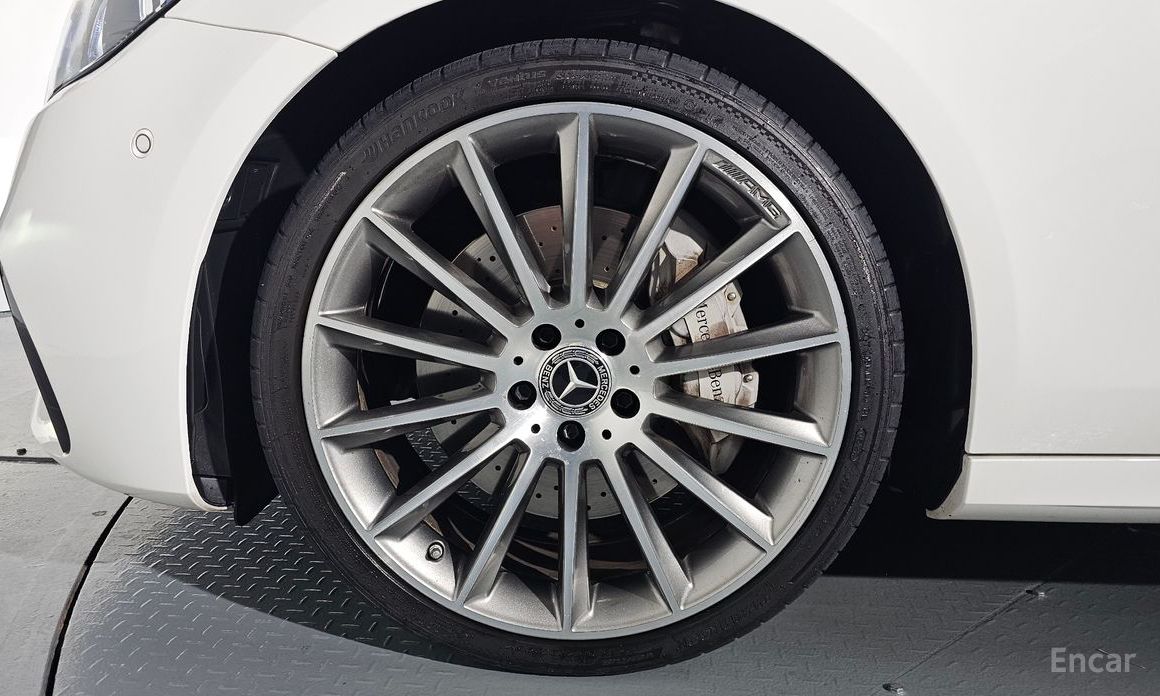 E-Class W213E350 4MATIC AMG Line 5