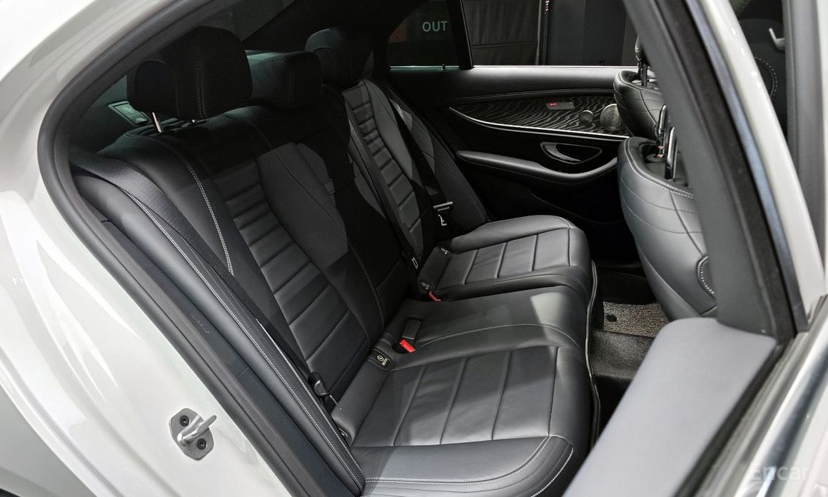 E-Class W213E350 4MATIC AMG Line 13