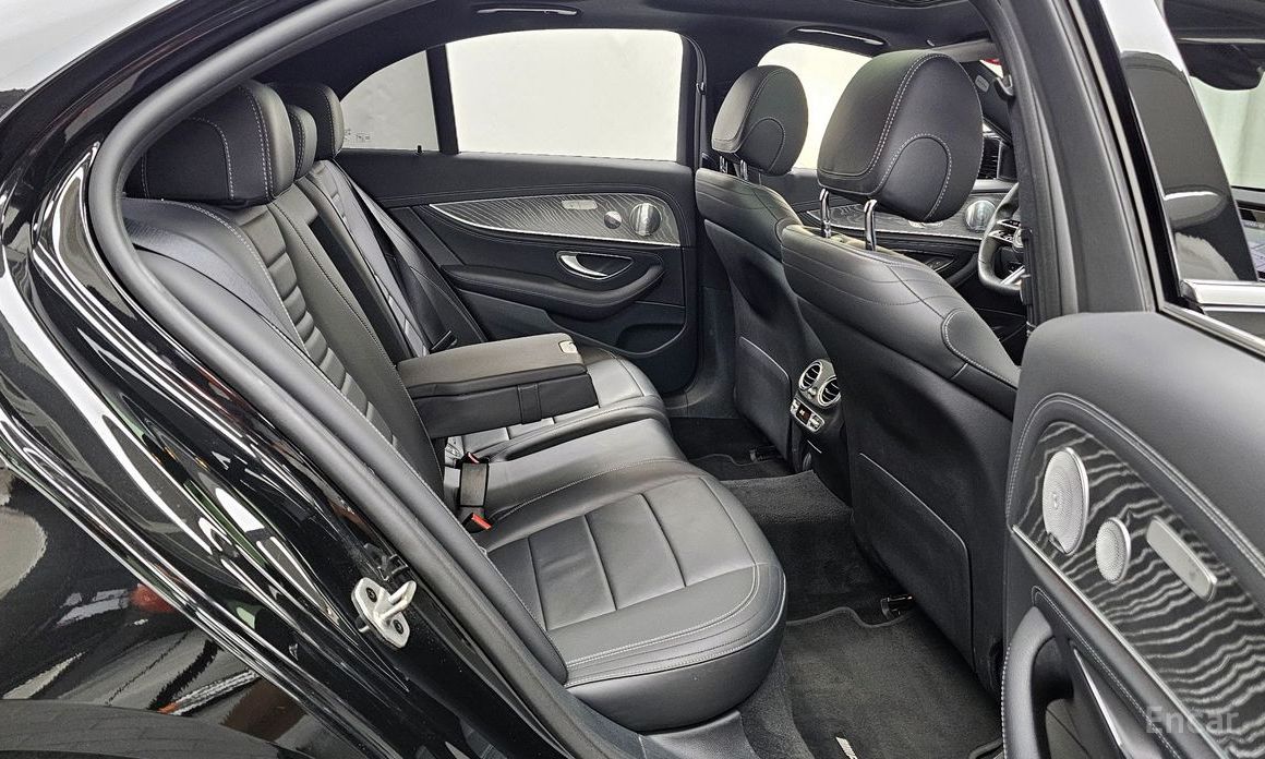 E-Class W213E350 4MATIC AMG Line 13