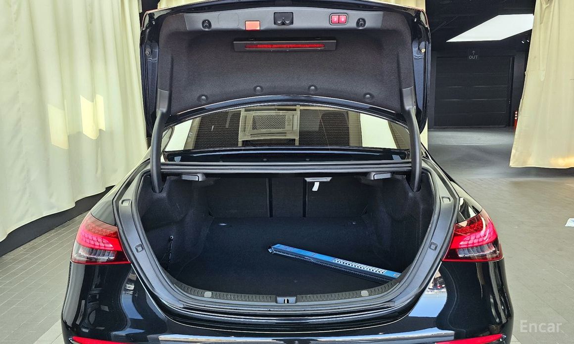 E-Class W213E350 4MATIC AMG Line 21