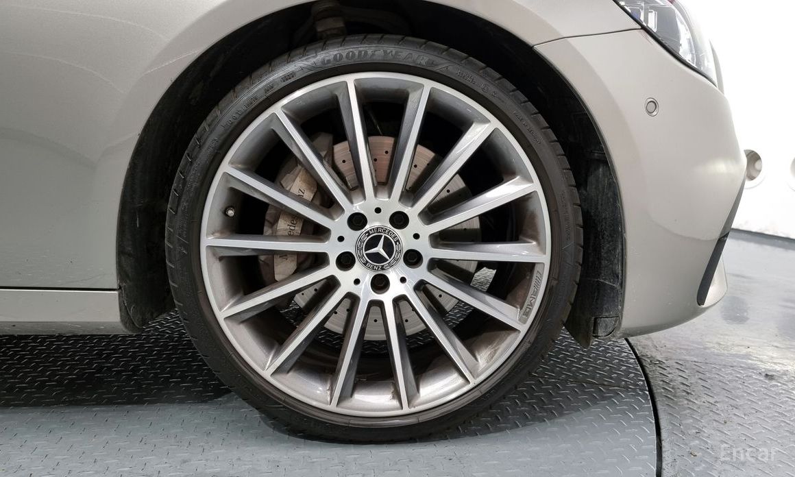 E-Class W213E350 4MATIC AMG Line 6