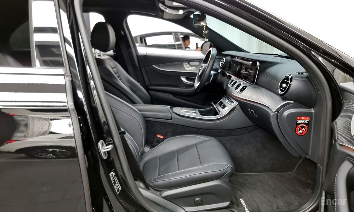 E-Class W213E350 4MATIC AMG Line 12