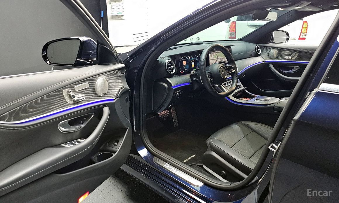E-Class W213E350 4MATIC AMG Line 11