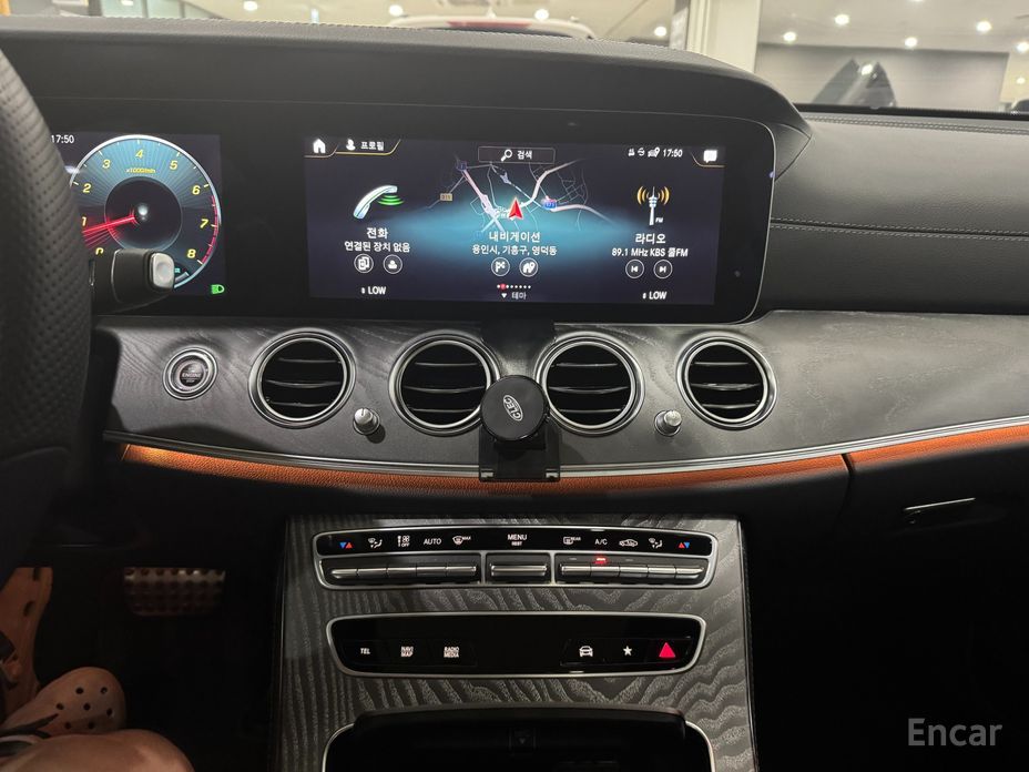 E-Class W213E350 4MATIC AMG Line 13