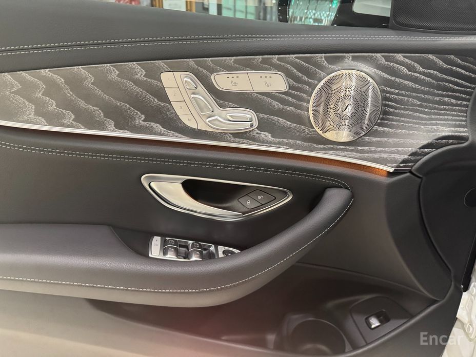 E-Class W213E350 4MATIC AMG Line 16