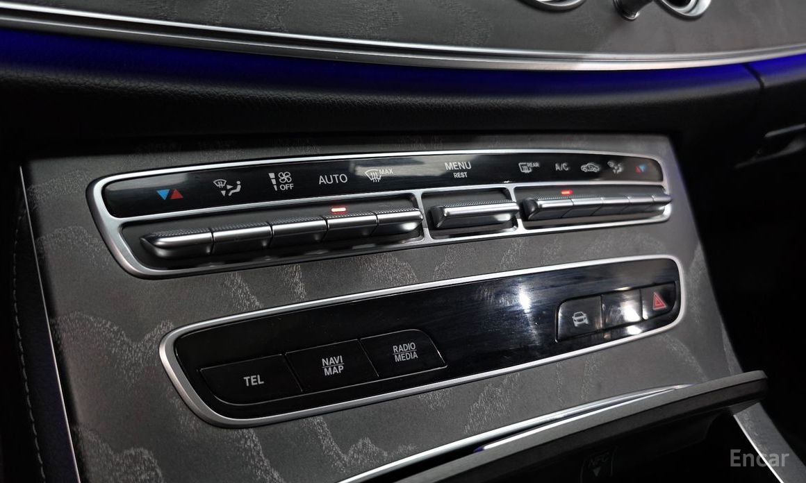 Mercedes-Benz E-Class W213E350 4MATIC AMG Line №16
