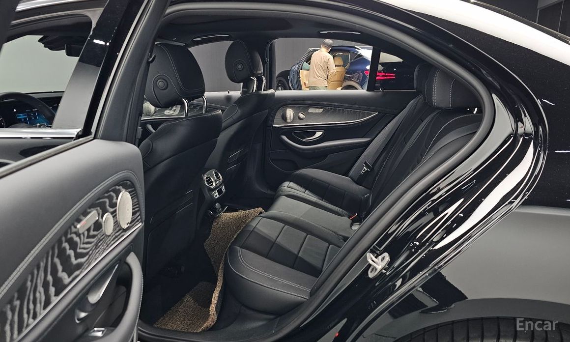 Mercedes-Benz E-Class W213E350 4MATIC AMG Line №12